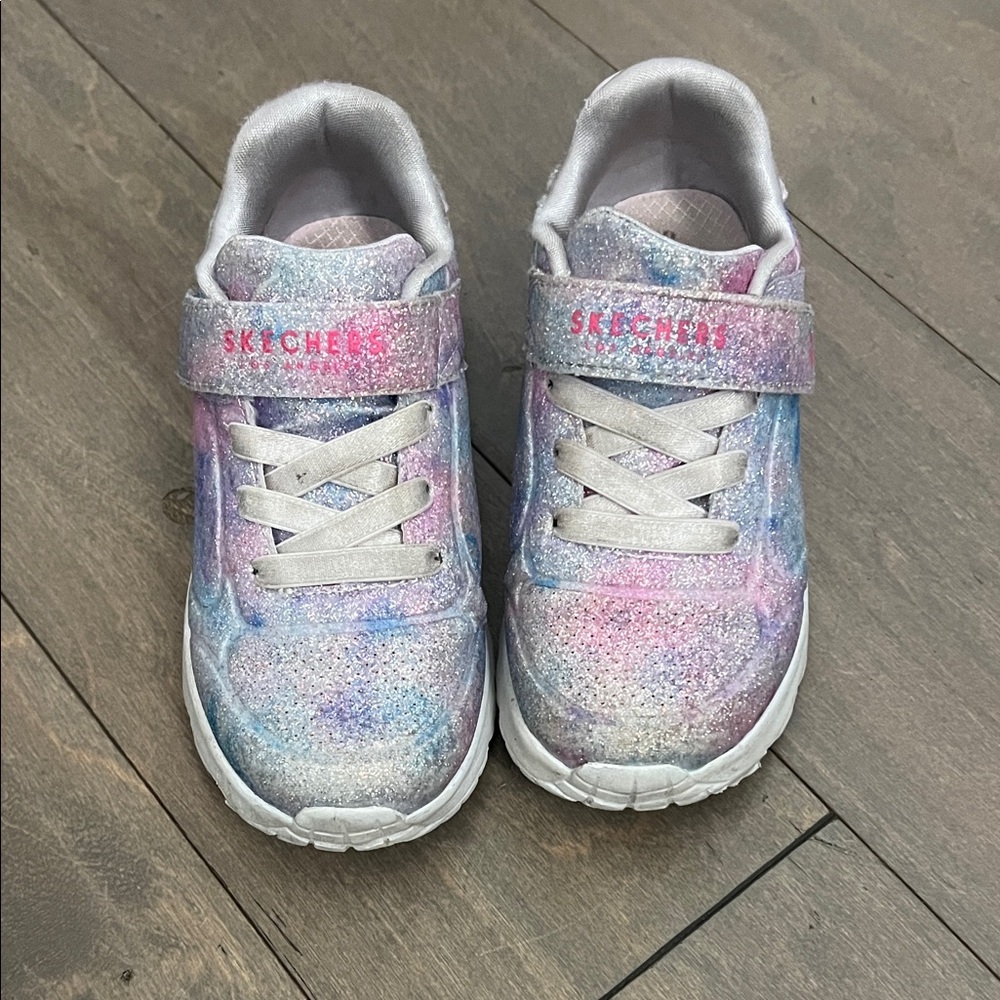 Girls glitter sketchers size 10